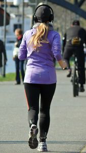 Jogging: macht Spaß und hält das Gehirn fit. Bild: pixelio.de, Lupo