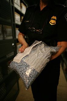 Gefälschte Viagra-Tabletten werden beschlagnahmt Bild: de.wikipedia.org