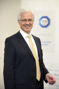 Reiner Block, CEO der Division Industry Service von TÜV SÜD Bild: TÜV SÜD AG Fotograf: Conny Kurz