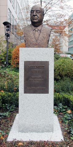 Helmut Kohl-Büste in Berlin-Moabit
