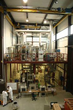 Das im Forschungszentrum Karlsruhe entwickelte Haloclean-Verfahren beruht auf einer zweistufigen Pyrolyse und anschließender Rückgewinnung von Wertstoffen.