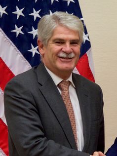 Alfonso Dastis, 2016