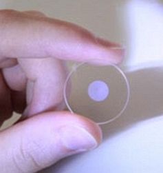 Glas-Disk: Datenträger mit extremer Langlebigkeit. Bild: Uni Southampton