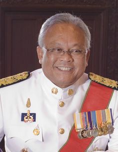 Suthep Thaugsuban in seiner Uniform als Regierungsmitglied (2010)