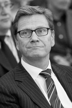 Guido Westerwelle Bild: Tim Reckmann (Transferred by diba/Originally uploaded by Tim Reckmann) - eigenes Werk, CC BY-SA 3.0 de, https://commons.wikimedia.org/w/index.php?curid=19401335