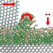 Abtragsmechanismen beim Diamantpolieren: Ein scharfkantiger Diamantsplitter schält einen Staubpartikel von der glasartigen Phase auf der Diamantoberfläche ab. Gleichzeitig reagiert Luftsauerstoff mit den Kohlenstoffketten auf der Oberfläche zu Kohlendioxid. Bild: Fraunhofer IWM