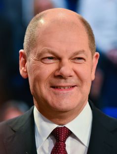 Olaf Scholz in der „Wahlarena“ zur Bürgerschaftswahl in Hamburg 2015