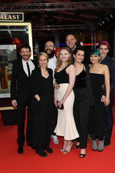 Oliver Berben, Constanze Guttmann, Jakob Lass, Maria Dragus, Friederich Oetker, Ella Rumpf,  Golo Schultz und Ines SchillerFilmpremiere TIGER GIRL Berlinale/ Zoo Palast in Berlin am 10. Februar 2017  Bild: "obs/Constantin Film/BrauerPhotos /M. Neugebauer"