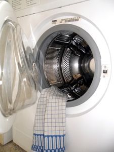 Waschmaschine: 50 Geräte 2022 mit Netz verbunden. Bild: pixelio.de, Pfefferkorn