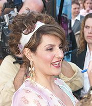 Nia Vardalos (* 24. September 1962 in Winnipeg) ist eine griechisch-kanadische Schauspielerin. Bild: Subsven at en.wikipedia