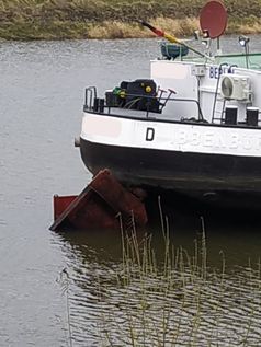 Beschädigtes Ruder Weser Bild: Polizei