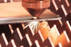 Laser: Dioden-Lösung schneidet Metall mit hoher Effizienz. Bild: teradiode.com