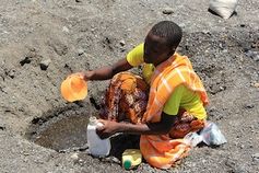 Trinkwasser: in Entwicklungsländern Mangelware. Bild: flickr.com/DFID