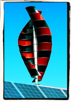 Eine vertikale Windkraftanlage - Frei von schädlichem Infraschall oder sonstig hörbarem Schall - leider ignoriert von der Subventionswirtschaft (Symbolbild)