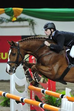 Johannes Ehning (Borken) siegt im HSH Nordbank Grand Prix - Grosser Preis von Kiel - bei der BALTIC HORSE SHOW mit Salvator. Foto: Karl-Heinz Frieler