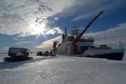Das deutsche Forschungsschiff «FS Polarstern» im Südpolarmeer Bild: Matschiner