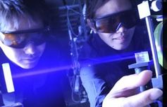 Vorbereitungen: Super-Laser soll verbessert werden. Bild: ile.osaka-u.ac.jp