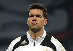 Michael Ballack Bild: Wikimedia Commons (originally from http://www.soccer.ru/gallery/16583