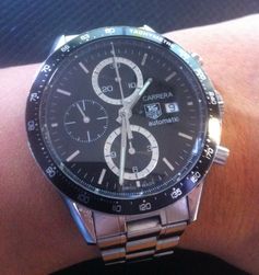 Ein Chronograph aus der Carrera-Serie von 2010