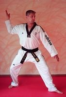 Axel Nobbe aus Melle hat die Körperbeherrchung im Taekwon Do zur Perfektion gebracht. Bild: Perfect Sound PR