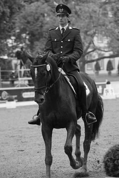 Benjamin Winter mit Revenue, CIC 3* Wiesbaden 2013. Bild: SBT - wikipedia.org