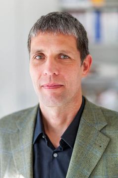 Prof. Dr. Matthias Schulze leitet die Abteilung Molekulare Epidemiologie am DIfE.
Quelle: Foto: Till Budde/DIfE (idw)