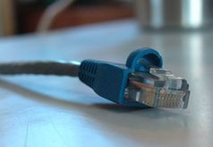 Kabel: NTP-Protokoll als Schwachstelle ausgenutzt. Bild: flickr.com/ehecatzin