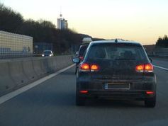 Stau: Israelis sollen Verkehrssünder melden. Bild: Hartmut910/pixelio.de