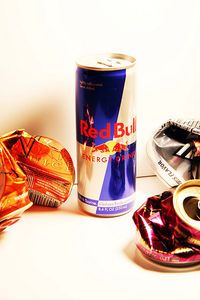 Energydrinks: Massenkonsum schon bei Kindern. Bild: flickr.com/RiRi Trautmann