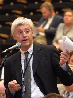 Giovanni Kessler in der Parlamentarischen Versammlung der OSZE im Jahr 2003