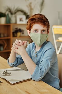 In diesem Jahr bereitet die Pandemie den Schülern zusätzlichen Stress.  Bild: "obs/Oberberg Kliniken/Fotograf_julia-m-cameron_Pexels"