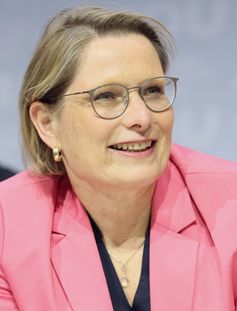 Dr. Stefanie Hubig (2025)