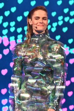 Hazel Brugger (2025)