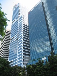 Hitachi Turm und Tung Center
