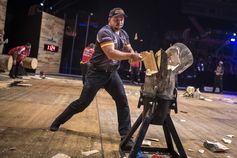 Danny Mahr beim Standing Block Chop