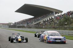 Robert Doornbos (Red Bull Formel 1), Marco Werner (Audi A4 DTM), Sebastian Vettel (Formel 3)