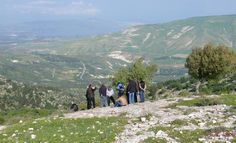 Workshop-Teilnehmer im Gebiet des Umm Qays Umland‐Survey im Yarmouk Nature Reserve
Quelle: DAI (idw)