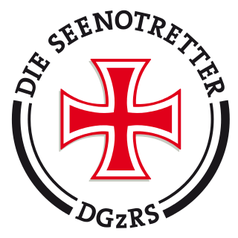 Einige Vereine, Firmen und Organisationen, verwenden Schwarz-Weiß-Rot, aus Tradition zur damaligen Reichsflagge bis zum heutigen Tag, wie zum Beispiel die Deutsche Gesellschaft zur Rettung Schiffbrüchiger (DGzRS).