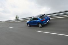 Fahrsicherheit und Umweltverhalten sind die beiden Hauptkategorien, nach denen ein Reifen im ADAC Sommerreifentest bewertet wird.
