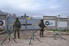 Militärstützpunkt in Perewalne während der Krimkrise