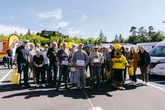 Die Teilnehmenden des Wettbewerbs ADAC Camper des Jahres auf der Anlage des ADAC Fahrsicherheitszentrums am Nürburgring.  (2025) Bild: ADAC Mittelrhein e.V. Fotograf: Mark Edelmann