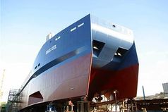 Bugbereich eines „FUTURA Tanker“, der sich als Trägerschiff für den optimierten SOS anbietet. © New-Logistics GmbH
