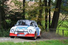 Der siebenmalige deutsche Rallye-Meister Matthias Kahle (D) wird die Fans am Freitag und Samstag wieder mit seinen Fahrten im legendären SKODA 130 RS begeistern. Bild: "obs/Skoda Auto Deutschland GmbH"