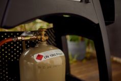 Gasflaschen sind hochsommerfest  Bild: Deutscher Verband Flüssiggas e.V. Fotograf: Deutscher Verband Flüssiggas e.V.