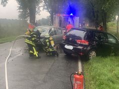 Die Feuerwehr bei den Löscharbeiten Bild: Feuerwehr