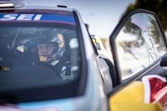 Adrien Fourmaux/Renaud Jamoul freuen sich bei ihrem Schotterdebüt am Steuer eines World Rally Cars über starke Zeiten und Rang sechs. Bild: ford M-Sport Fotograf: Ford-Werke GmbH