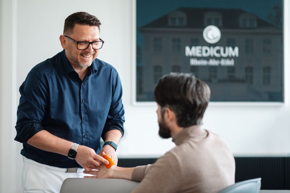 Dr-Csaba-Losonc-Muskelabbau-ab-30-Warum-Krafttraining-zur-medizinischen-Pflicht-werden-sollte