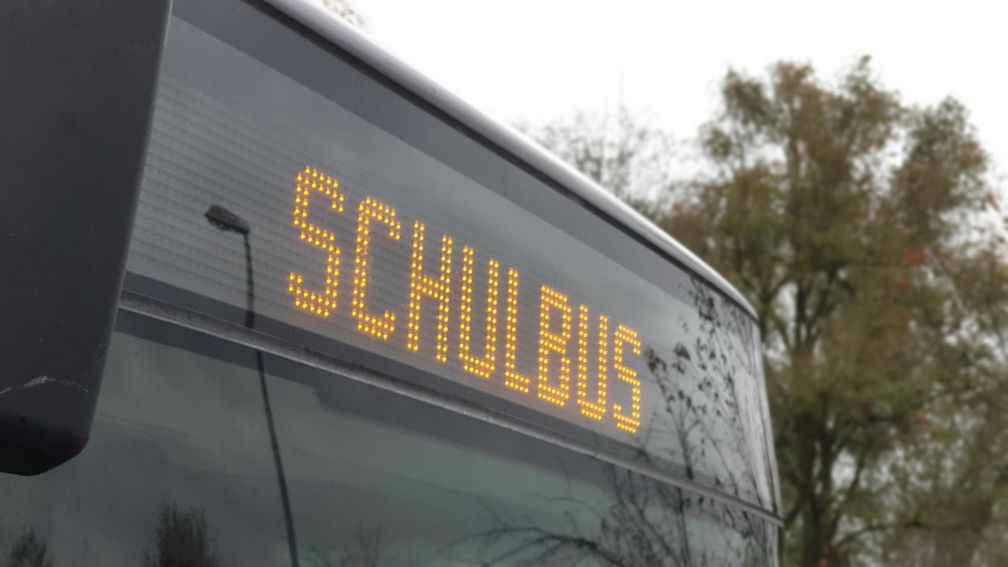 Schulbuskontrolle Bild: Polizei