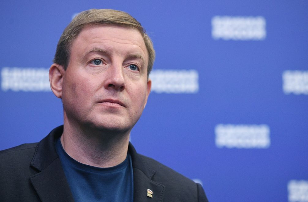 Auf dem Bild: Andrei Turtschak, Sekretär des Generalrats der Partei Einiges Russland. Bild: Alexey Maishev / Sputnik