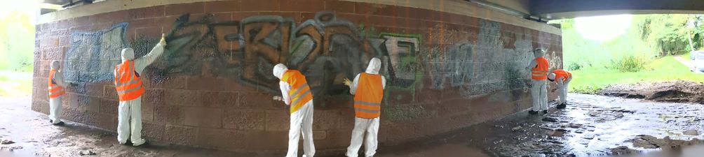 Einsatz des Anti-Graffiti-Mobils Bild: Polizei